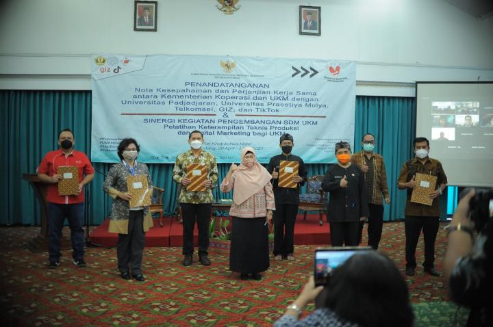 Telkomsel Berikan Solusi Digital Untuk UKM